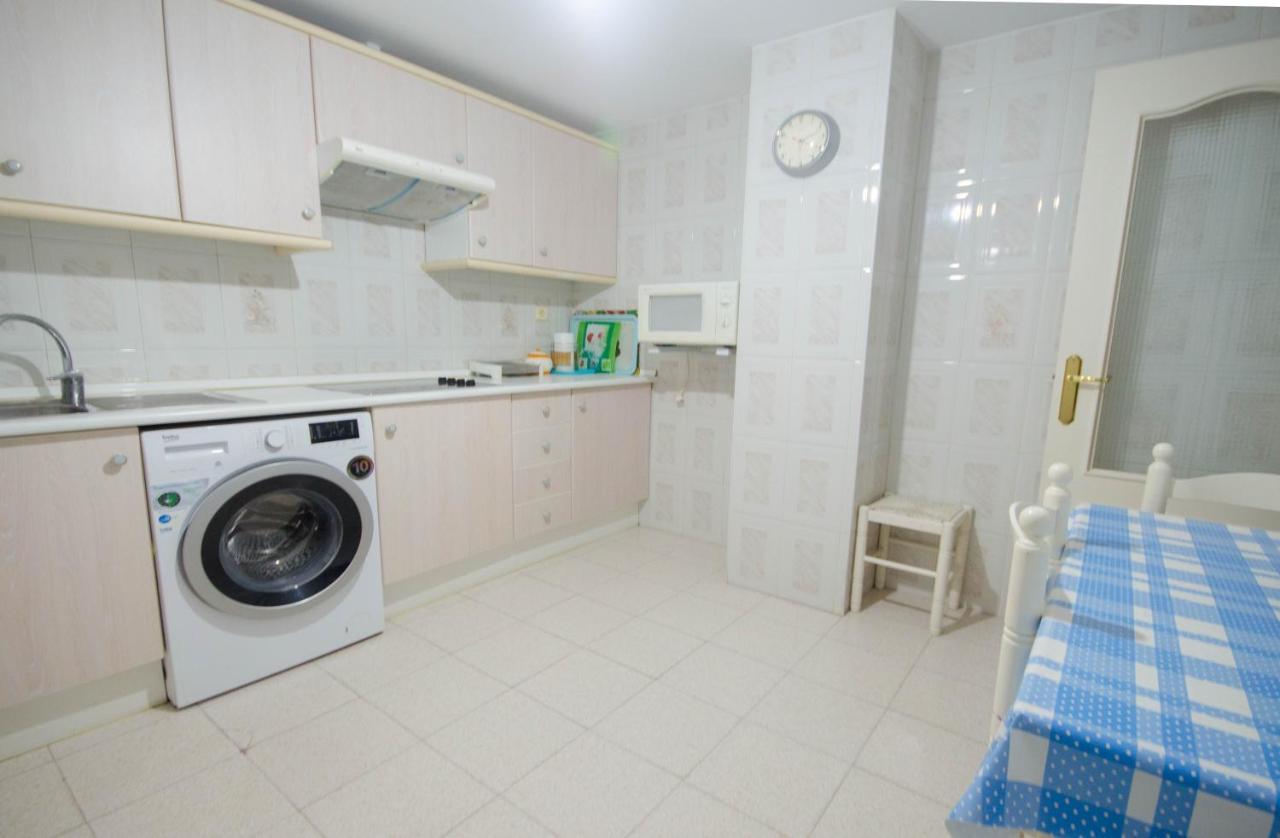 Aparment Neptuno- Located On The Promenade A Few Metres From The Beach. Эстепона Экстерьер фото