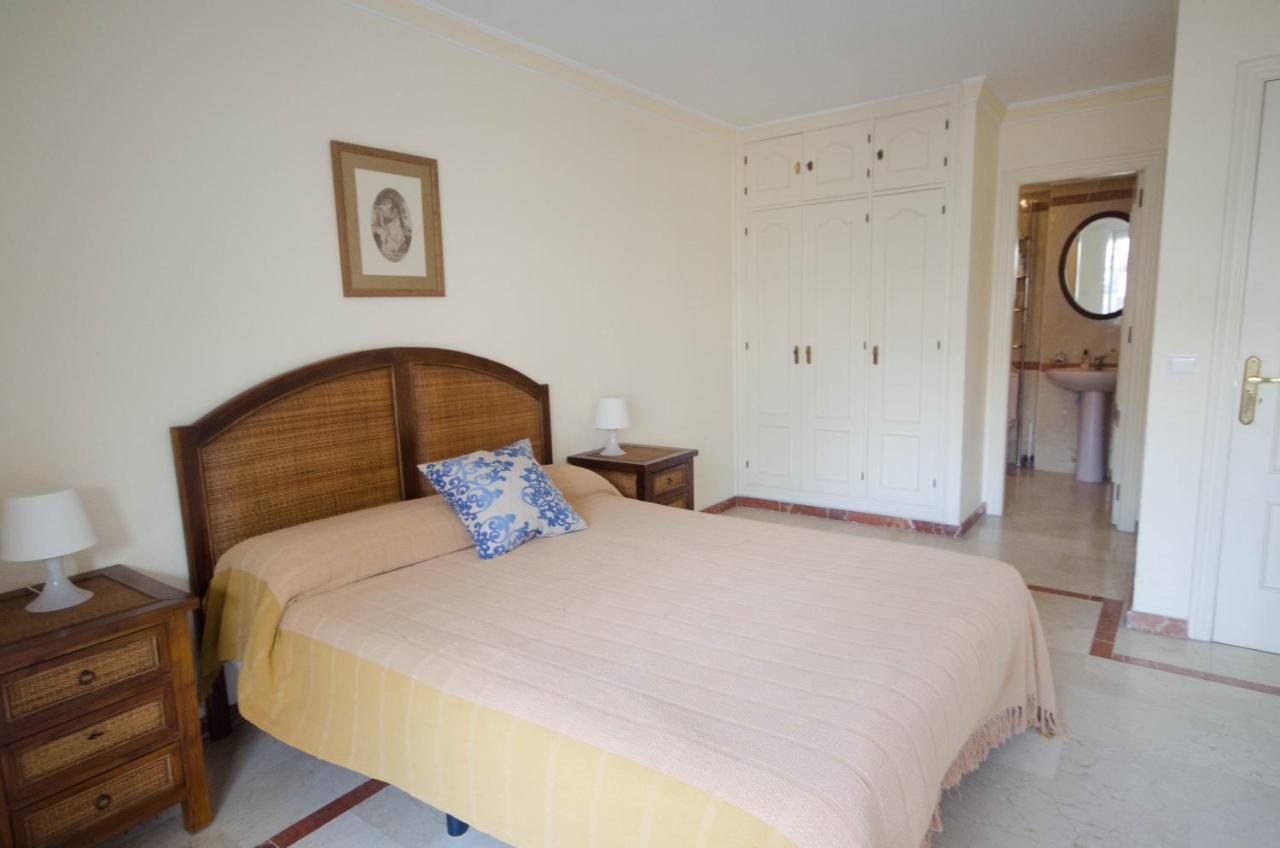 Aparment Neptuno- Located On The Promenade A Few Metres From The Beach. Эстепона Экстерьер фото