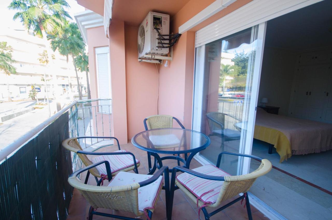Aparment Neptuno- Located On The Promenade A Few Metres From The Beach. Эстепона Экстерьер фото